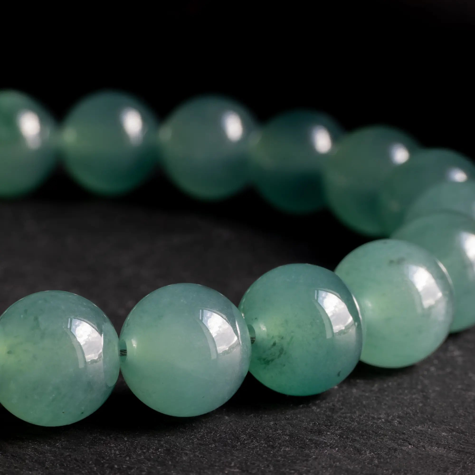 Burmese Green Jade Bracelet XVIII (9.5-10mm)