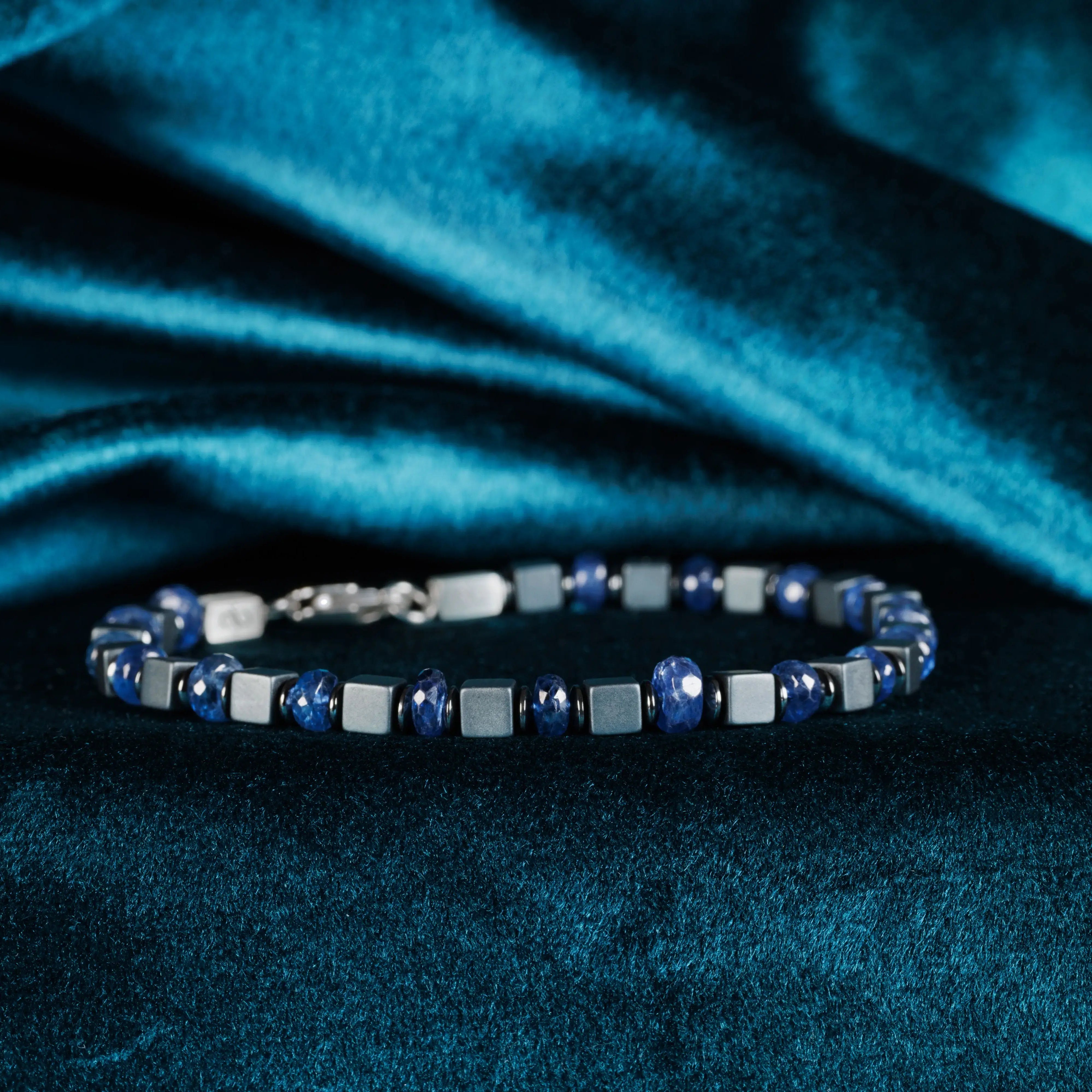 Blue Sapphire Bracelet XIV (4-6mm)