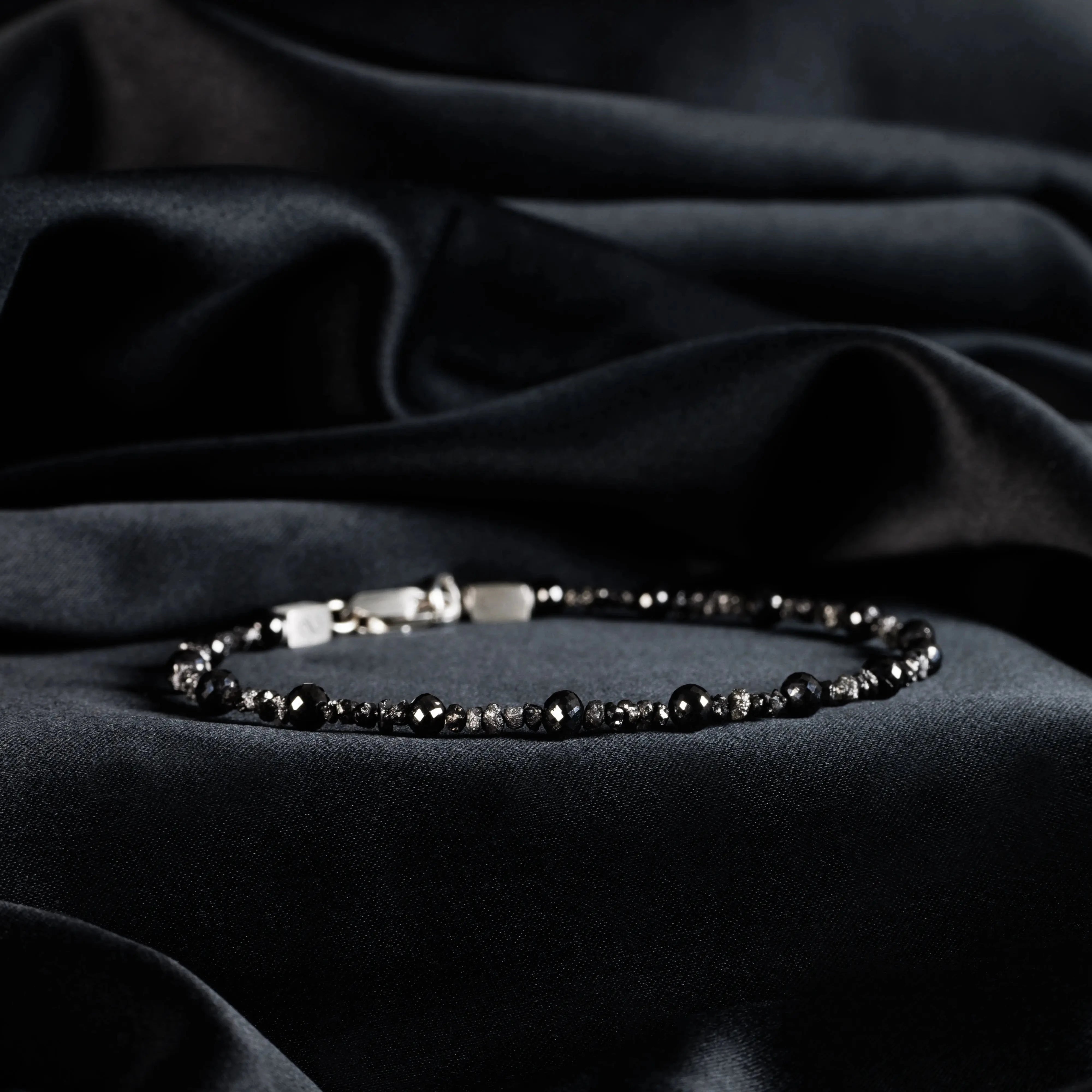 Black Diamond Bracelet IV (2-4mm)