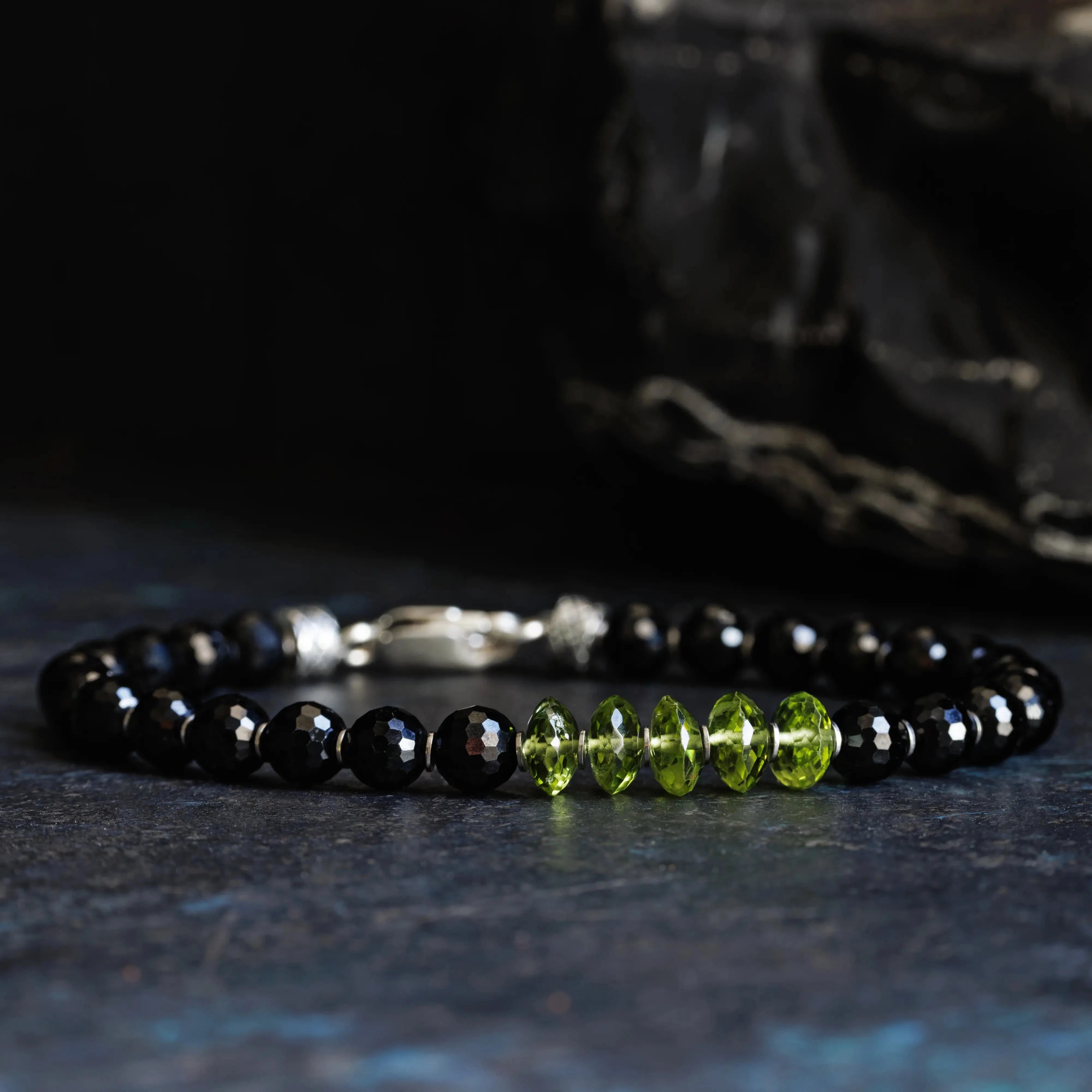 Black Spinel - Peridot Bracelet II (6-8mm)