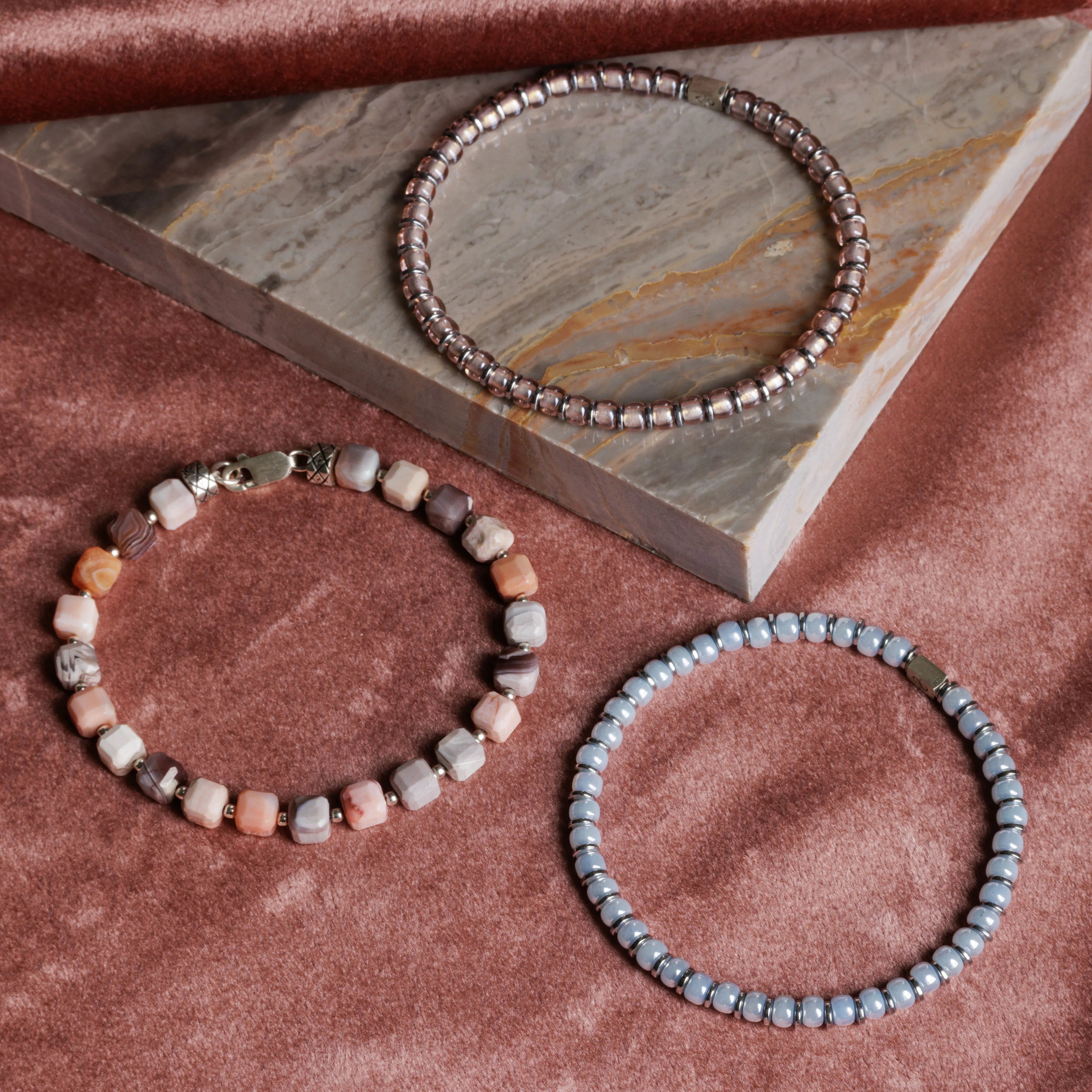 Hematite - Blue Bracelet I (4mm)