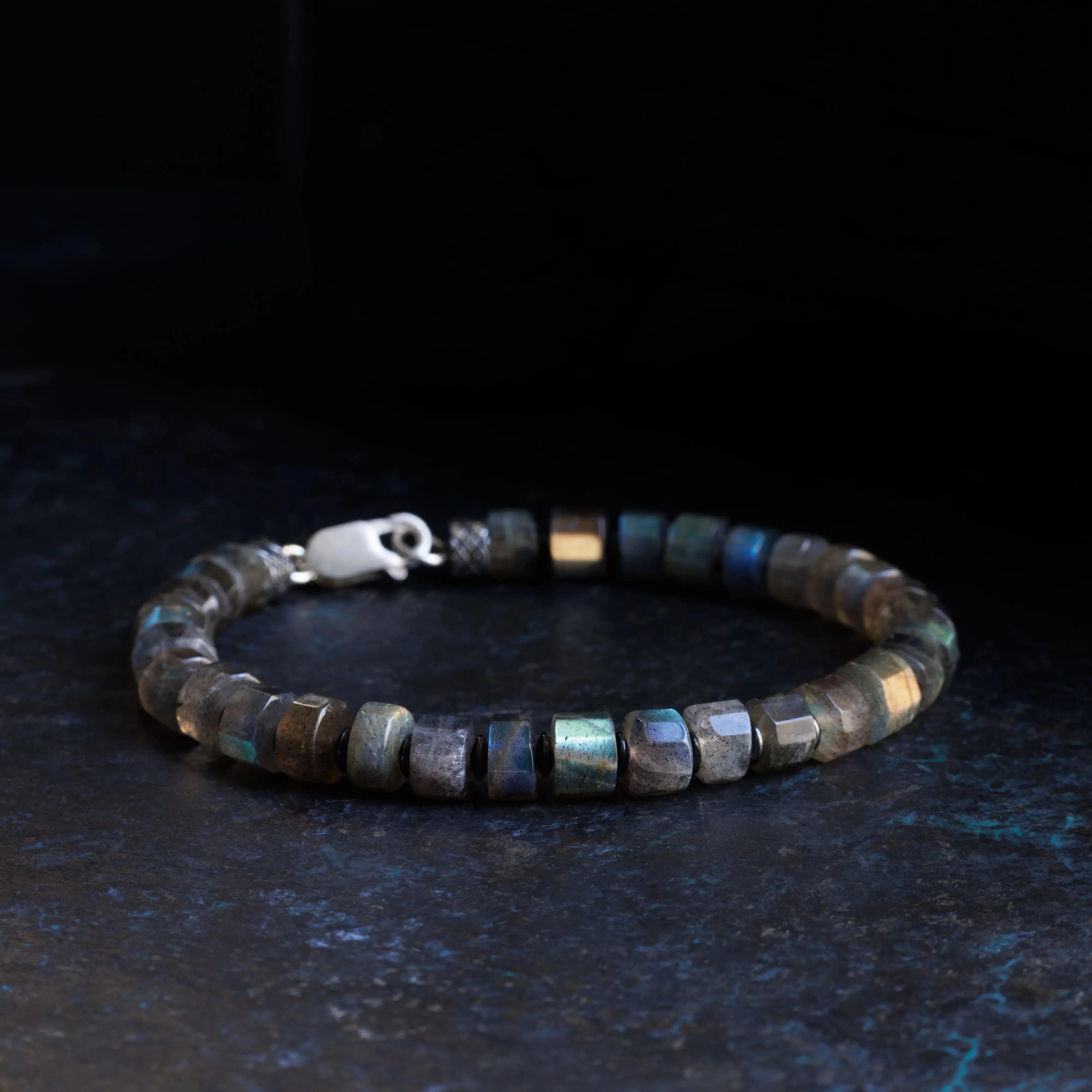 Labradorite Bracelet IX (7-8mm)