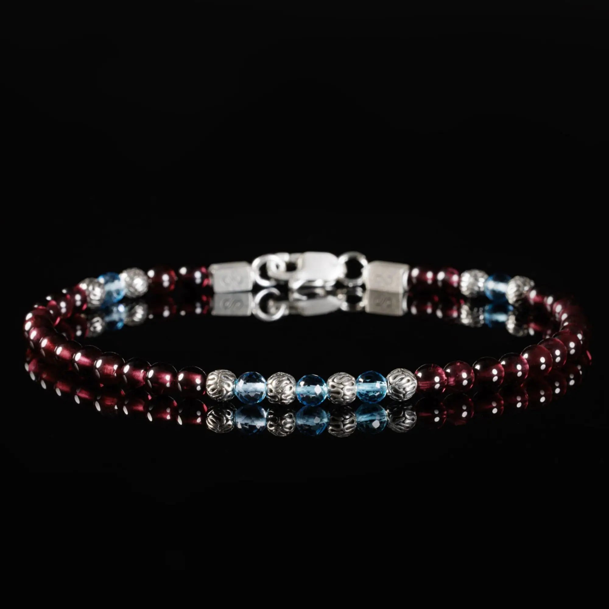 Schweizer Blauer Topas - Rotes Granat Armband VII (3,5 - 4mm)