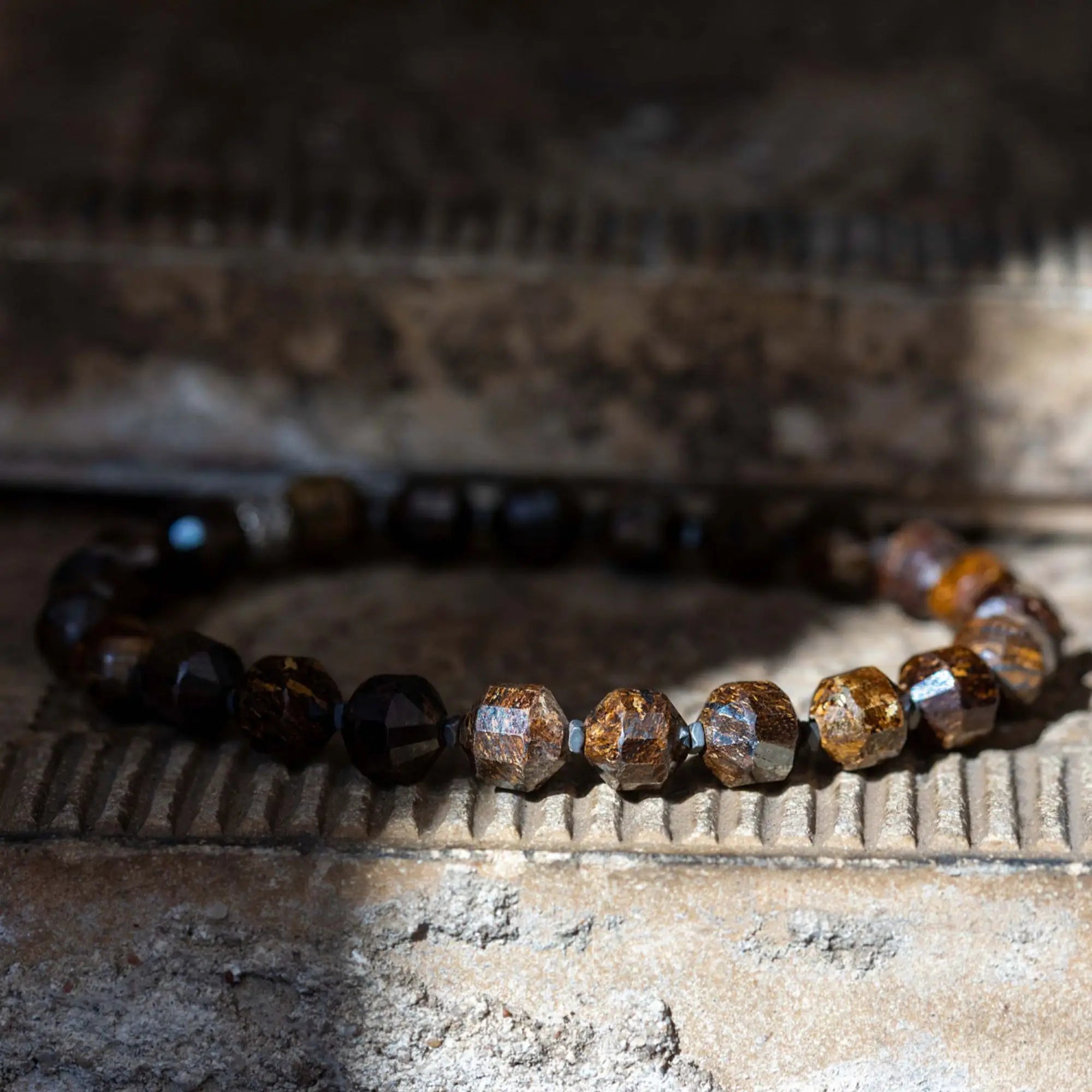 Pulsera de Bronzita VI (7,5 mm)