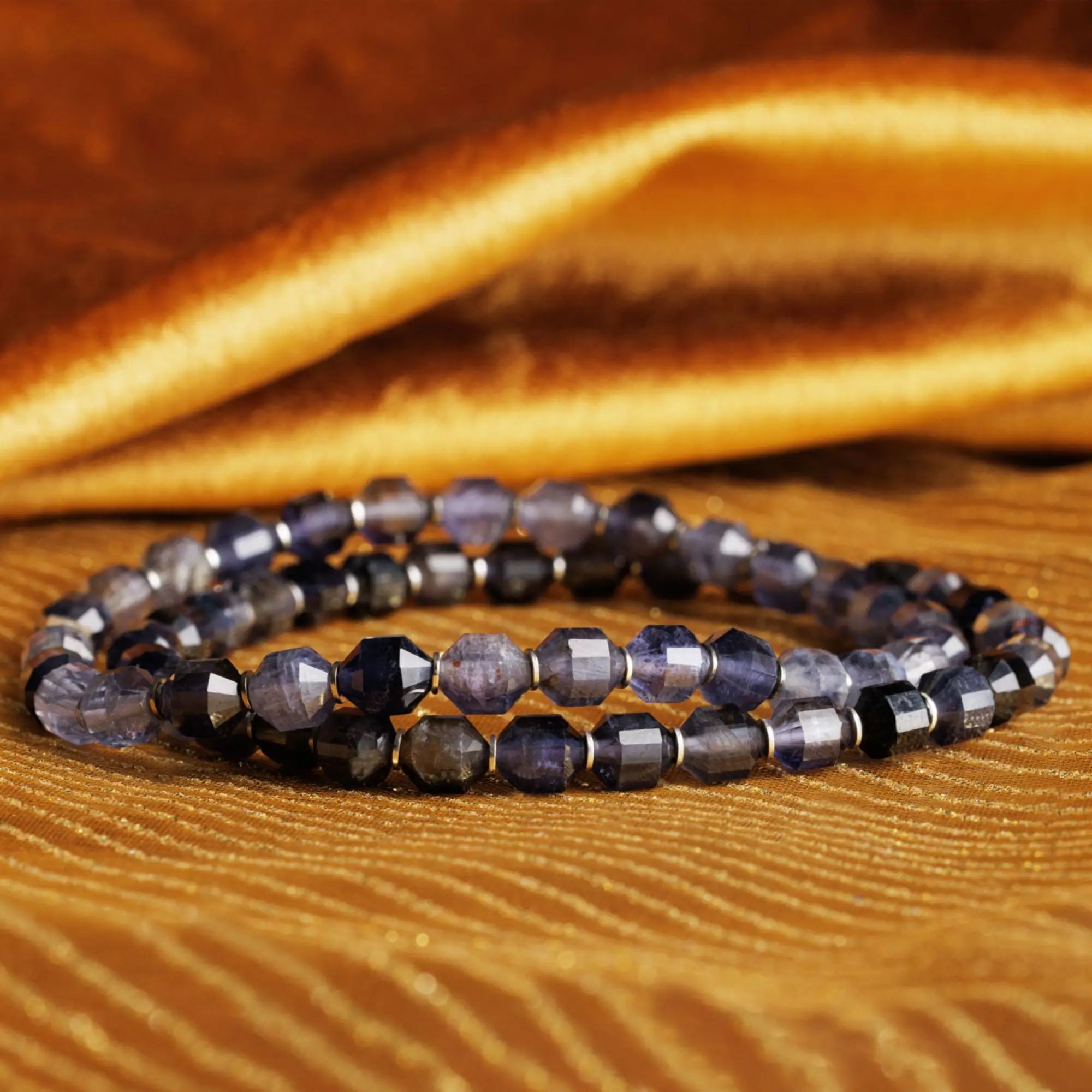 Iolite Bracelet V (5.5mm)